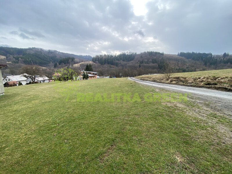 Stavební pozemek k.ú. Lhota u Vsetína, CP 689 m2
