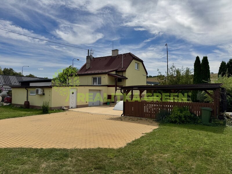 Prodej rodinného domu se zahradou v obci Lípa, okres Zlín, CP 747 m2